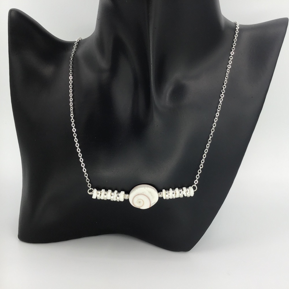 NECKLACE Bar Shiva Eye Shell Spiral Puka Shell White Tan Silver Tone 18”